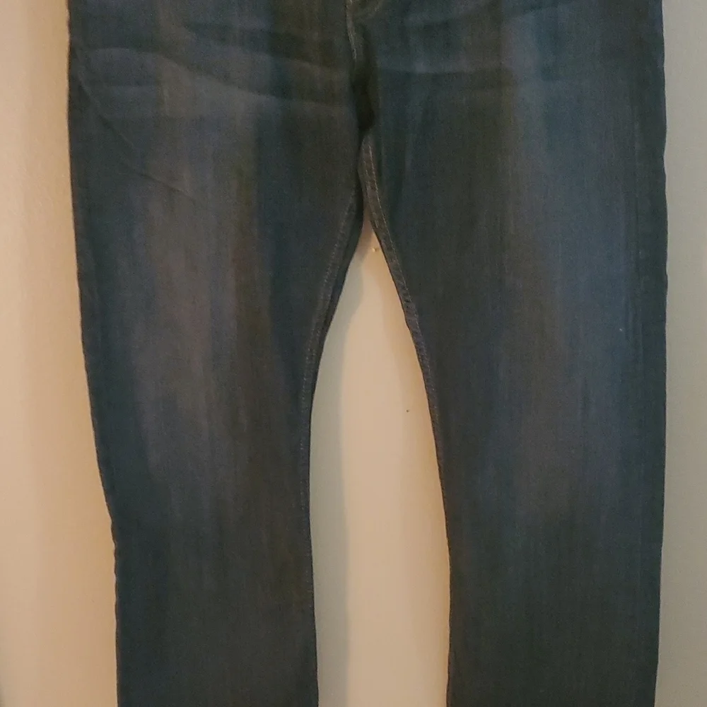 Classic Black Straight-Leg Jeans
